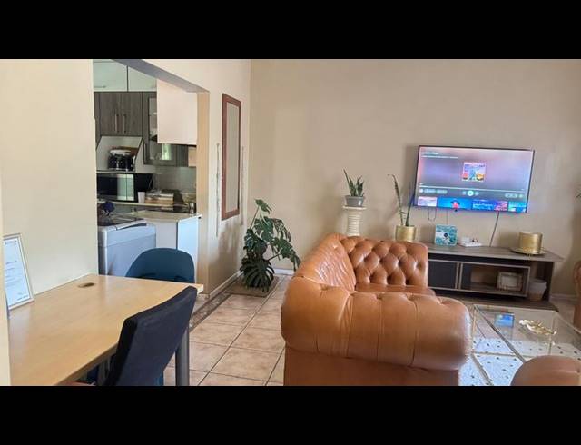 3 BEDROOM SIMPLEX FOR SALE IN SHARONLEA